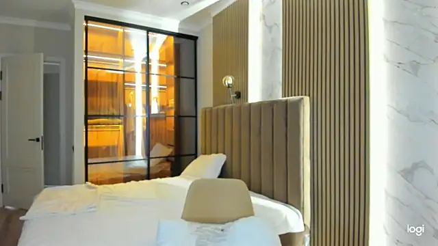 missliiaa লাইভ XXX চ্যাট