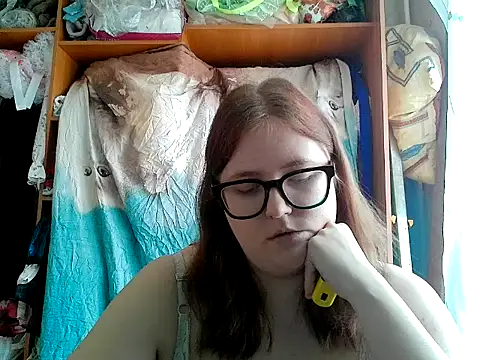 DesireMelissa élő XXX-chatje