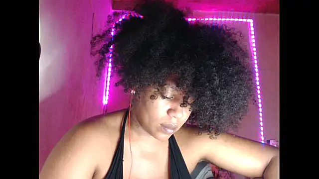 Chat XXX en directo de cherry_cleou