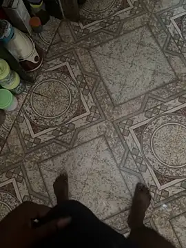 A-mira Pertunjukan Webcam