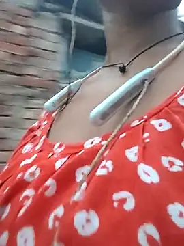 Chat +18 de Sweet-runi ao vivo