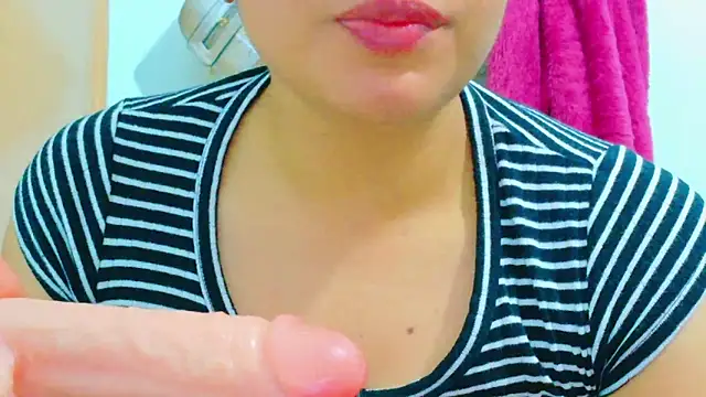 Živý XXX chat MojaditPussy