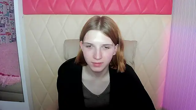 xSophieexx Show in webcam