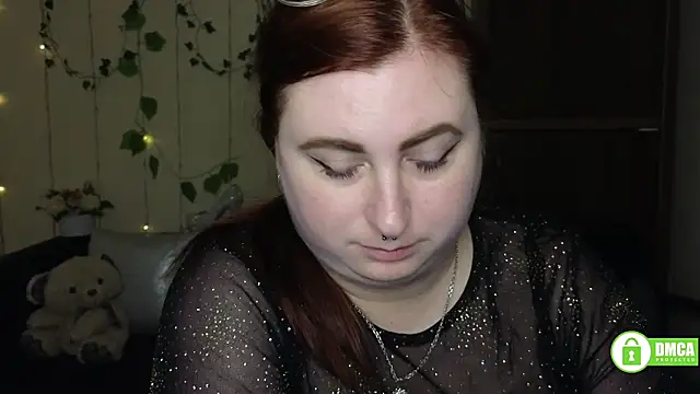 Chat +18 de Alicia_love00 ao vivo