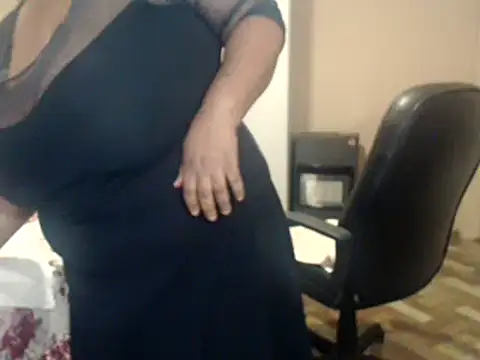 XXX chat uživo modela sweetnoziexx