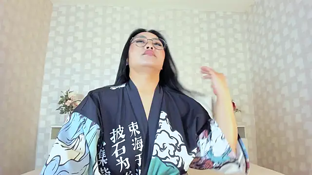 دردشة NatsumiHun الجنسية المباشرة