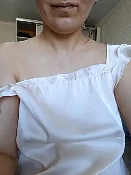 Emi_hot1 Chat XXX in diretta