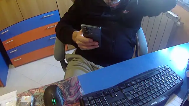 عرض كام Tango128