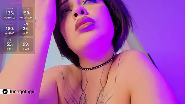 Chatroom XXX en direct de IamLuna2006