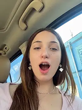 DollyTall's Live XXX Chat