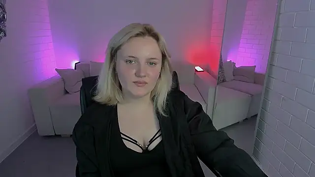 KathyBriggs live XXX chat