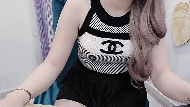 Ari-sweety's Live XXX Chat