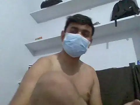 Pokazy przed kamerką – introvert7