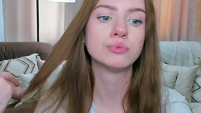 Erica_Kiss 现场XXX聊天