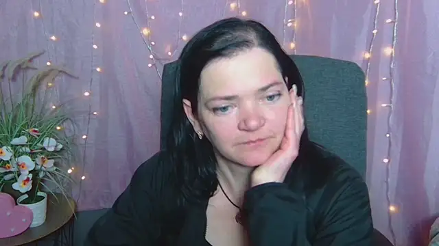 LauraFinn Live XXX-chat