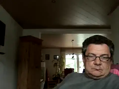 XXX chat uživo modela Nobbie444