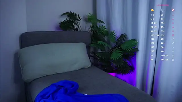 Chat XXX en directo de ClarineCasebolt