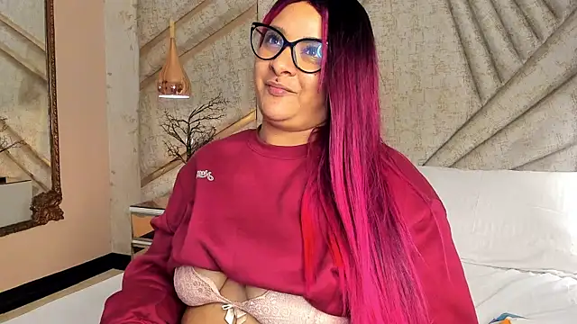 Chat XXX en directo de EmeelyMuller