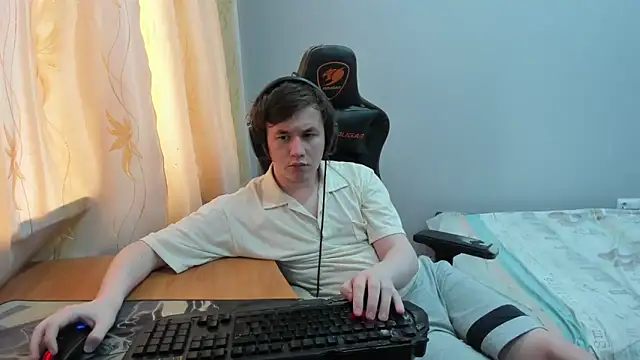 iliaskrislove Webcam Show