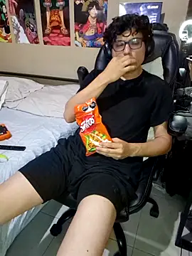 Ais_B10's Live XXX Chat