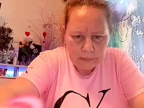 Jahudka47's Live XXX Chat