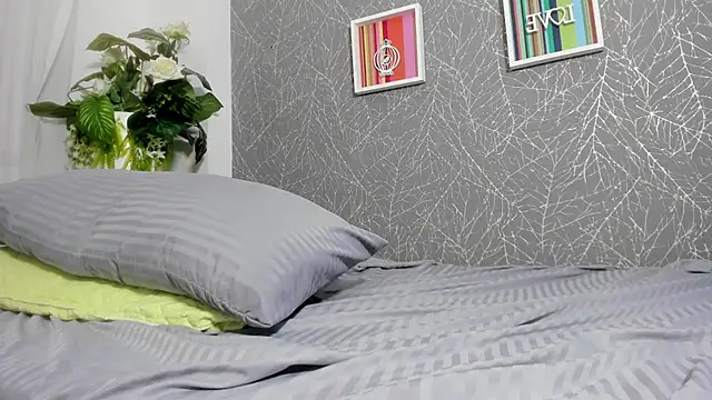 ViictoriiaSaenz live XXX chat