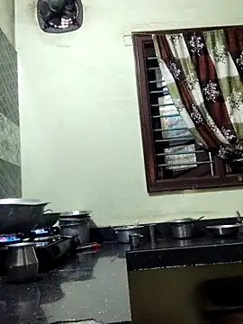 yamini1431's Live XXX Chat