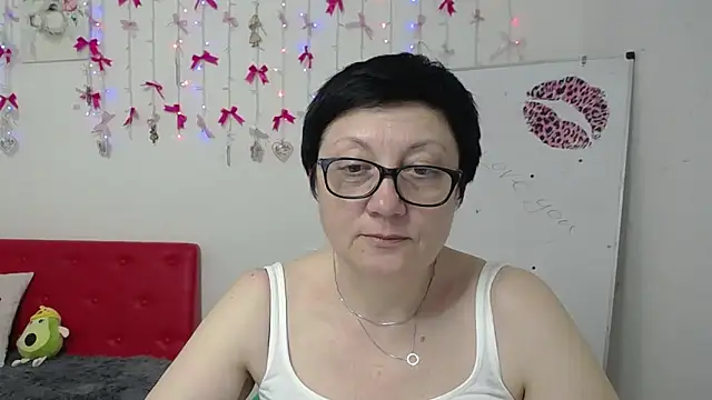 EmilyL0ve 라이브 XXX 채팅