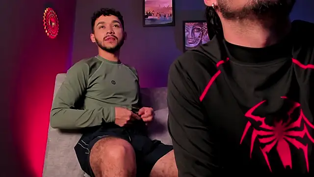 XXX chat uživo modela ReubenandScott