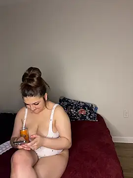 Treasurechestt's Webcam Show