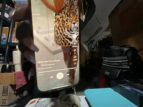 wynterheat's Live XXX Chat