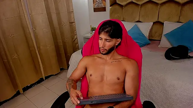 Emmet_CollinsJS' Live XXX Chat