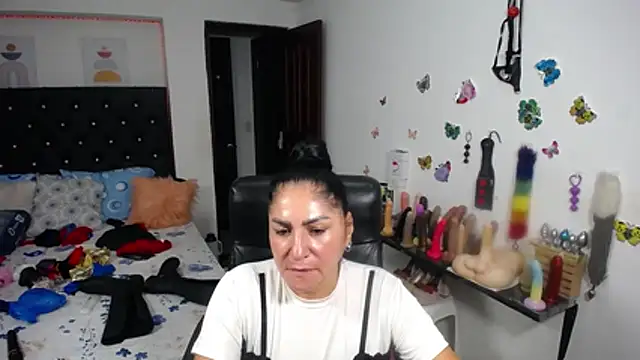 mature_bigboobs10's Live XXX Chat