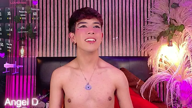 Angeldust19 网络视讯表演