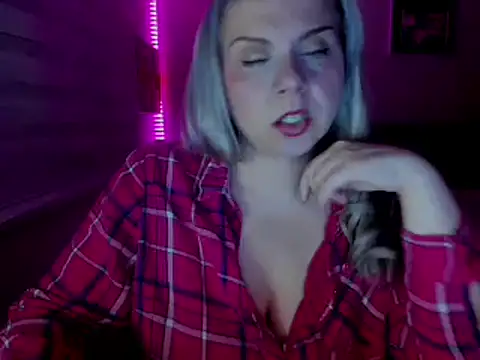 callme_iva's Webcam Show