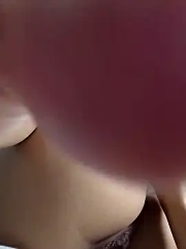 morenaus2025's Live XXX Chat