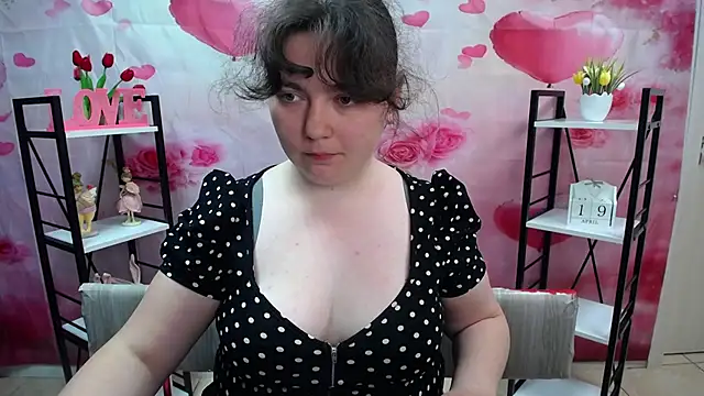 NeonilaLisova's Live XXX Chat