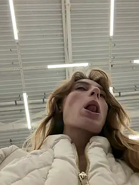 -AngelAri-'s Live XXX Chat