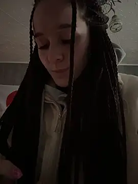 KishaMur Adlı Modelin Canlı XXX Sohbeti