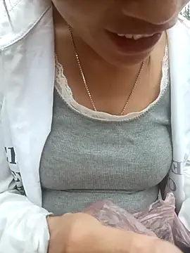 nangmo's Webcam Show