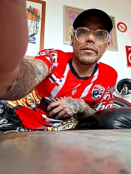 Chat XXX en directo de Mr_Graffitimile