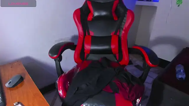 Živý XXX chat honeyluxe_