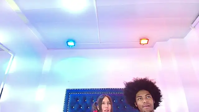 Cristal_and_luke Adlı Modelin Web Kamerası Şovu