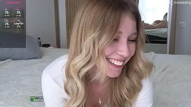 Chat +18 de viviaaany ao vivo