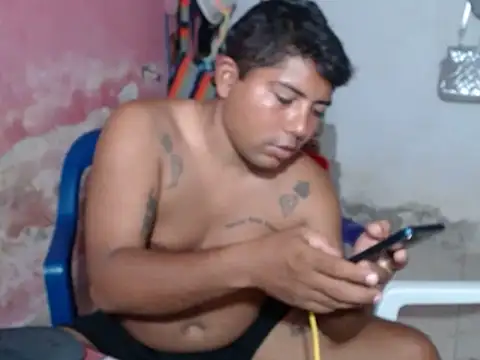 Chat +18 de master_juju1924 ao vivo