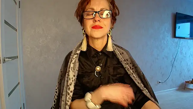 LioraWeiss Adlı Modelin Canlı XXX Sohbeti