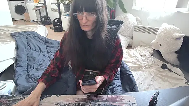 CeriseLapine Webcam Show