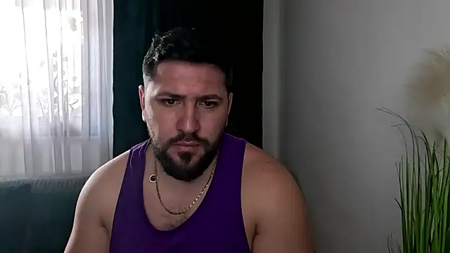 Chat XXX en directo de Gold_Alpha_Boy