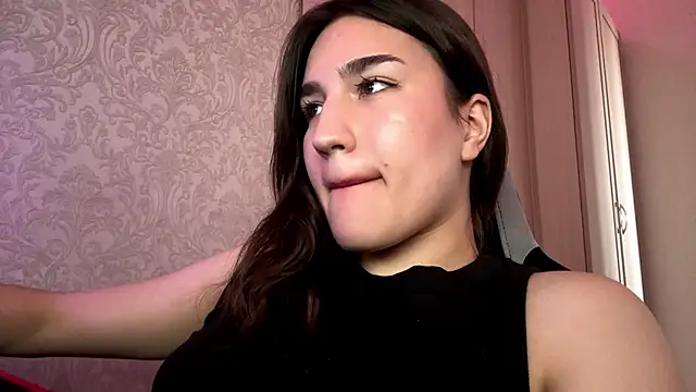 Mary_Nitherson Adlı Modelin Canlı XXX Sohbeti