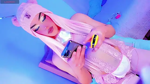 Shiaki_04n Webbikameraesitys